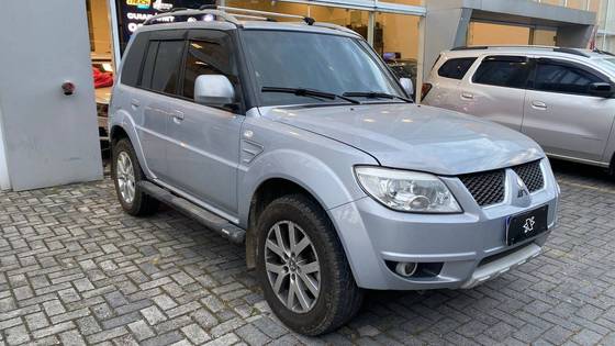 MITSUBISHI PAJERO TR4 2.0 4X2 16V 140CV FLEX 4P AUTOMÁTICO